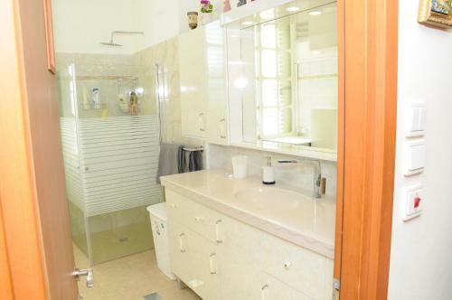 Center Apartment Netanya Very Charming And Cozy 140m2