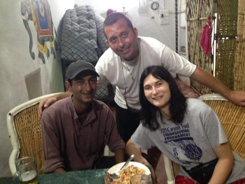 Hostal Bhavyam Homestay &cafe Backpackers Ko