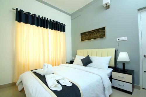 Hotel Two Bedroom Luxury Apartment With Balcony