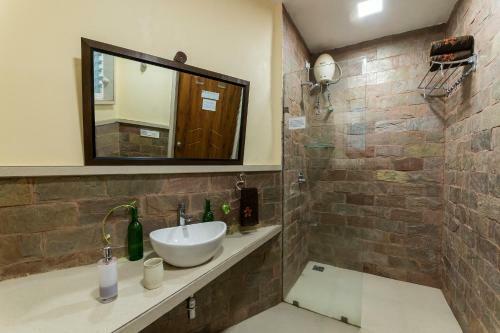 Villa Saffronstays Kamal Farms
