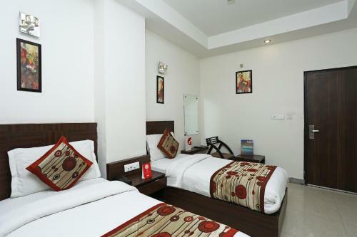 Capital O 3600 Hotel Royal Windsor