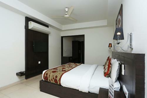 Capital O 3600 Hotel Royal Windsor