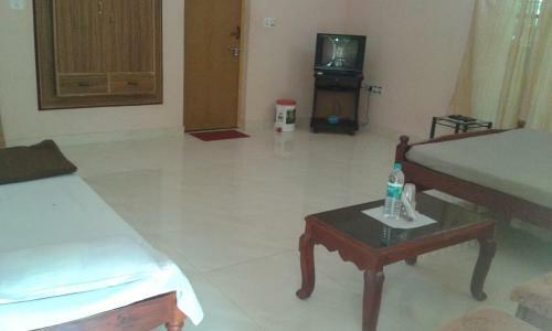 Deluxe Room Stay - Coorg Guest House