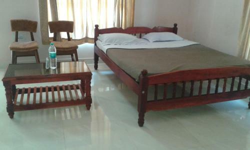 Deluxe Room Stay - Coorg Guest House