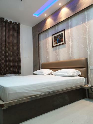 Hotel Gokul Palace