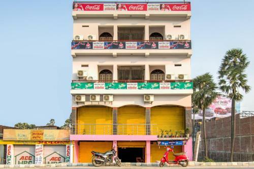 Hotel Oyo 24849 Madhuram Vihar