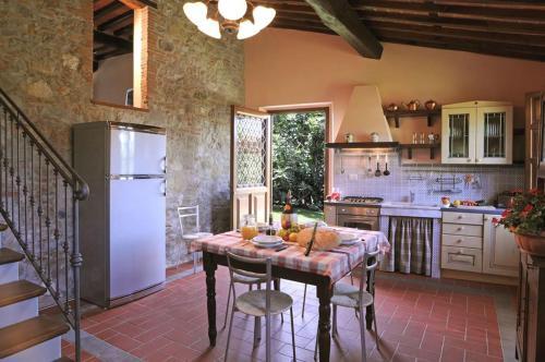 Corte Tognetti Villa Sleeps 30 Pool Wifi