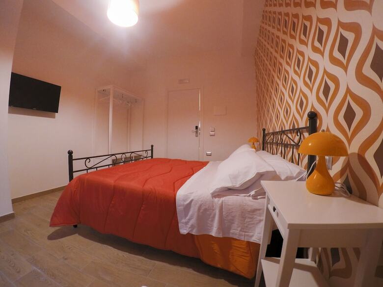 Hostal 1970 Rooms