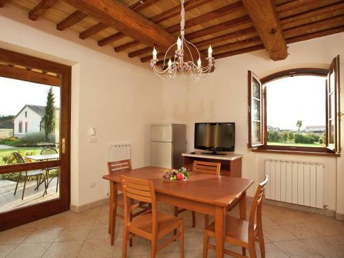 Scenic Villa In Cannara With Swimming Pool