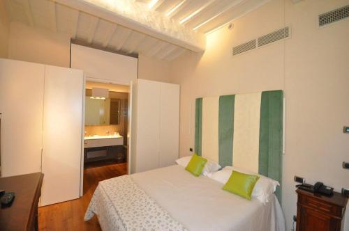 Gubbio Villa Sleeps 20 Pool Air Con Wifi