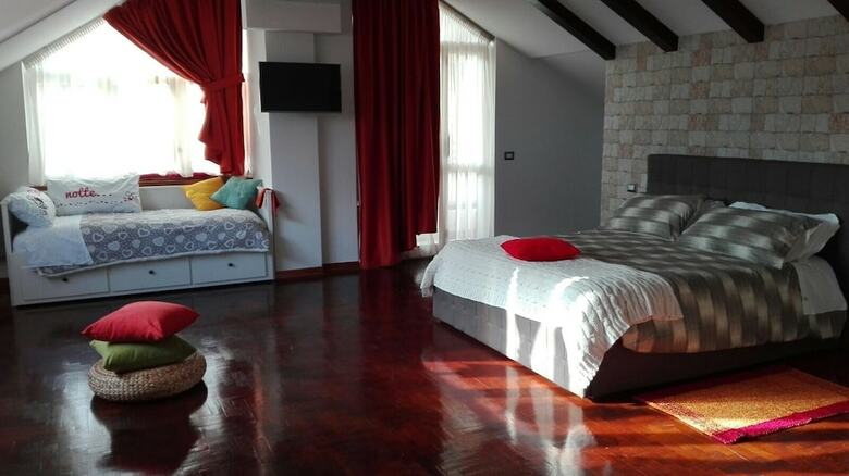 Hostal Villitaly Suite & Coffee Salerno