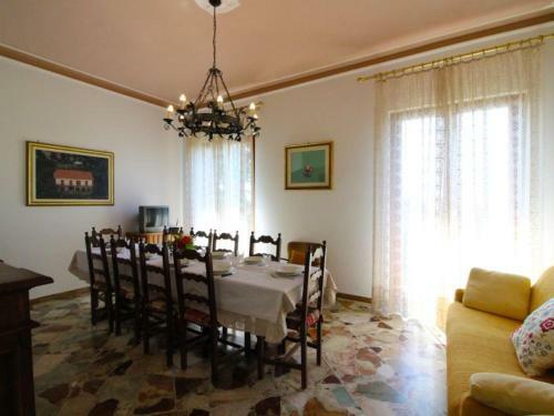 Monte San Savino Villa Sleeps 8 Pool Wifi