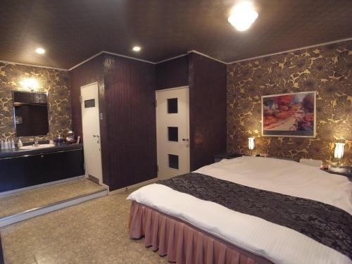 Hotel Stand Up Ff (Adult Only)
