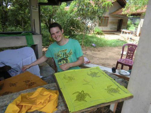 Mama Daisy's Homestay Rekawa.