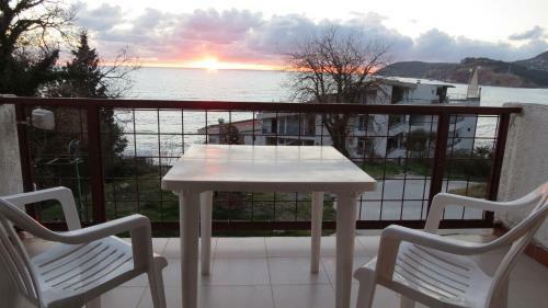 Hostal Guesthouse Obala