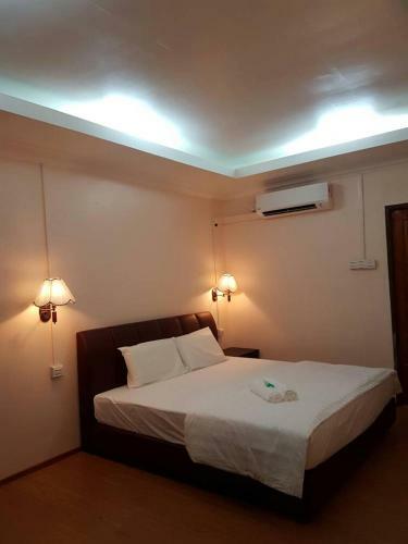 Perhentian Island Cocohut Long Beach Resort