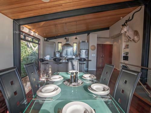 Onuku Outlook - Akaroa Holiday Home