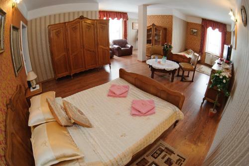 Hotel & Spa Antyczny Dw�r