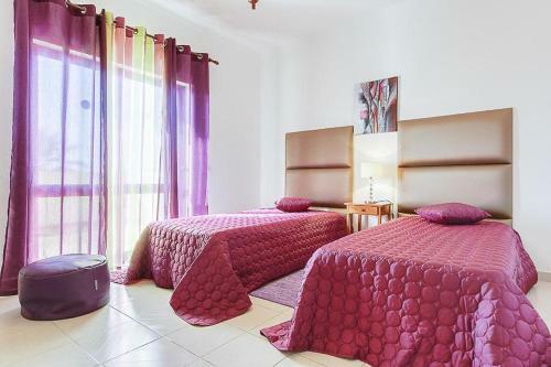 Gale Villa Sleeps 8 Pool Air Con Wifi