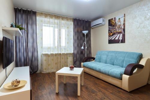 Apartment On Samokhvalova 12