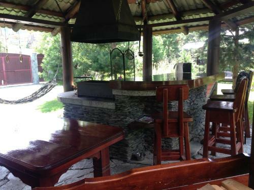 Hostal Lake House