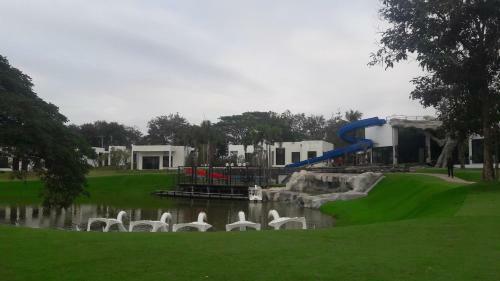 Hotel I View Park Resort