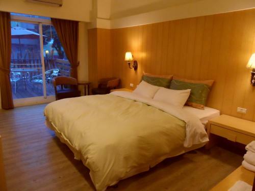 Hostal Niuniu & Meng Ka Homestay