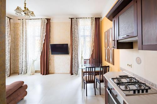 Apartment On Doroshenka Street 1