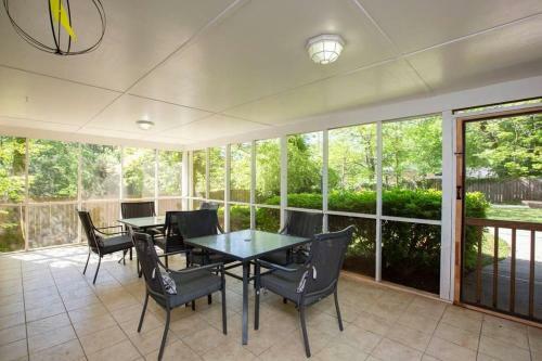 Five-bedroom Decatur (Georiga) Holiday Home