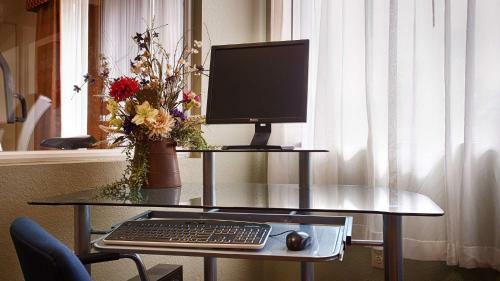Hotel Best Western Nittany Inn Milroy