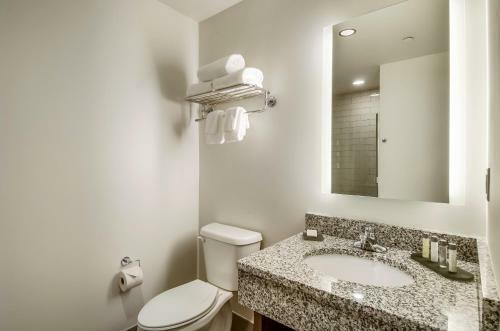 New Bedford Harbor Hotel, Ascend Hotel Collection