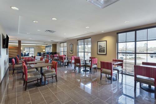 Hotel Comfort Inn & Suites Zachary