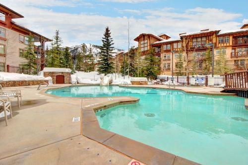 Powderhorn Lodge 419: Spearmint Suite
