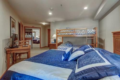 Powderhorn Lodge 419: Spearmint Suite
