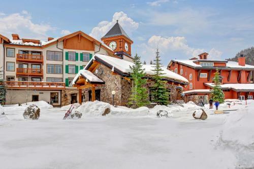 Powderhorn Lodge 419: Spearmint Suite