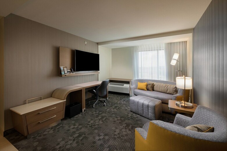 Hotel Courtyard By Marriott Russellville