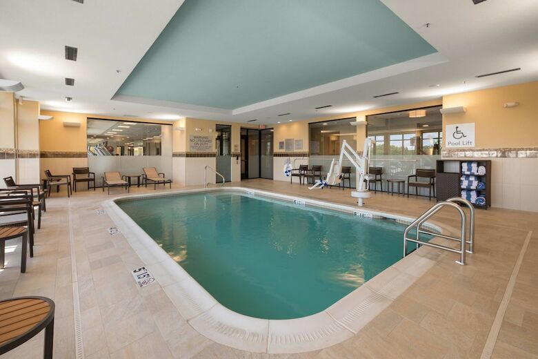 Hotel Courtyard By Marriott Russellville