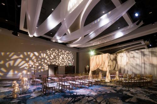 Mystic Lake Casino Hotel