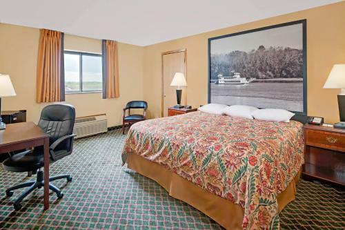 Hotel Super 8 By Wyndham Iowa Falls