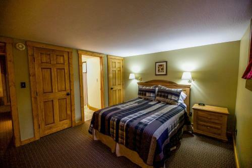 Grande Butte Lodge - Hocking Hills Home