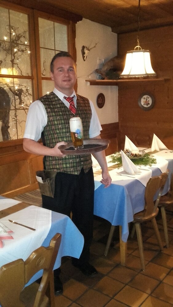 Hostal Gasthof Zum Rassen