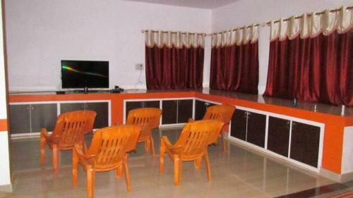 Non A/c Cottage Stay - Agalatti Riverretreat