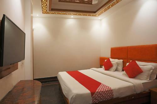 Hotel Oyo 15183 Jjk Home Stay