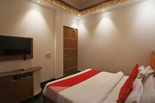 Hotel Oyo 15183 Jjk Home Stay