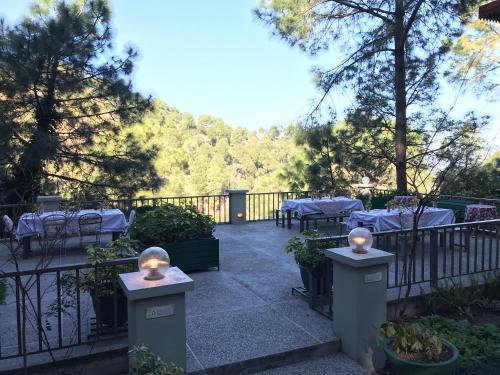 Hotel 7 Pines - " An English Retreat"