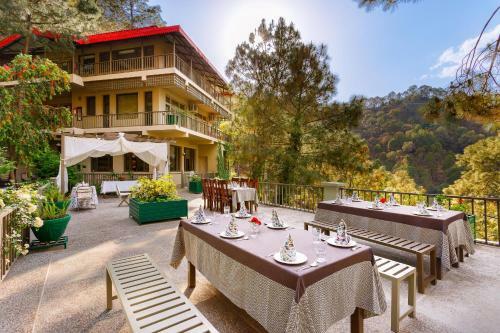 Hotel 7 Pines - " An English Retreat"