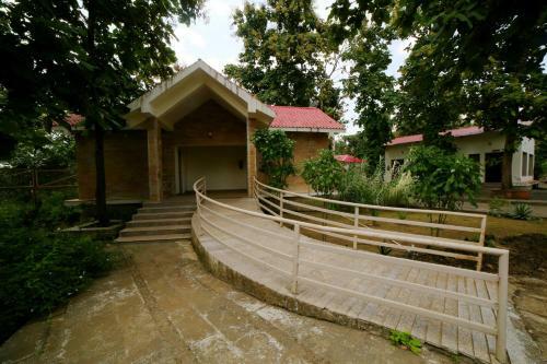 Hotel Mpt Sagoun Retreat, Delawadi