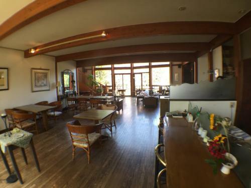 Woody Hotel & Restaurant Yumekoubou