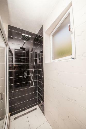 Hostal Alex Guesthouse