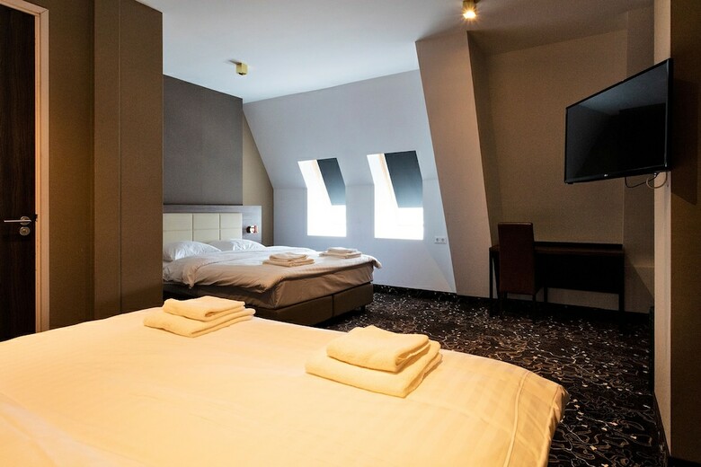 The Lake Hotel Amsterdam Airport